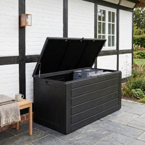 Underh�llsfri Kuddl�da i Svart plast - V�derbest�ndig - Modell: Cicina - V�lj storlek
