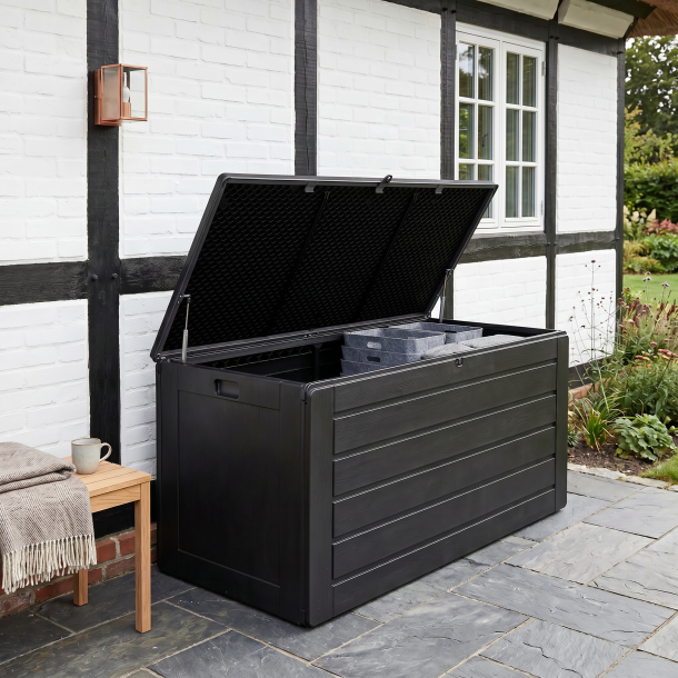 Underh�llsfri Kuddl�da i Svart plast - V�derbest�ndig - Modell: Cicina - V�lj storlek