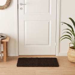 Tyk og robust mtte af flettet Jute. Jute mtterne fs i forskellige strrelser og farver.