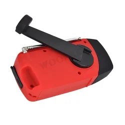 Multifunktionel n�dradio med batteri, solceller, h�ndsving, powerbank og lygte 