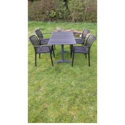 100% vedligeholdelsesfrit havest med 1 bord + 4 stole - Model: Lill/Diana