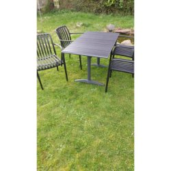 100% vedligeholdelsesfrit havest med 1 bord + 4 stole - Model: Lill/Diana