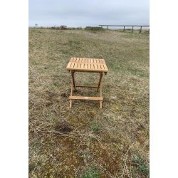 Picknick Classic hopfllbart bord - guld teak i toppkvalitet