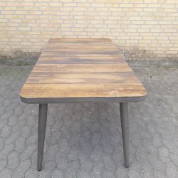 Nora familie havebord