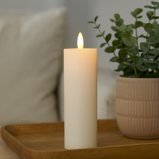 Smalle Dacore LED Vokslys i hvid med 3D Flammeeffekt - F�s i flere st�rrelser