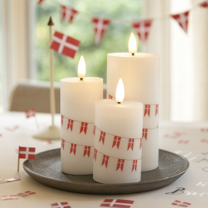 DaCore LED bloklys med flagguirlande. St med 3 stk.. Perfekt nr du skal holde fdselsdag