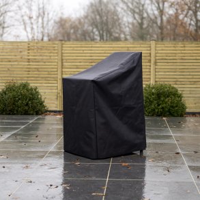 Praktisk og smart overtrk i robust sort nylon med pvc coating 117x63x66 cm passer til 6 stabelstole