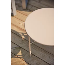 Pesetos bord i flere farver - STR. 50H40CM. HYGGELIGT TERASSE BORD!!!