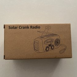 Multifunktionel ndradio med batteri, solceller, hndsving, powerbank og lygte  Sort