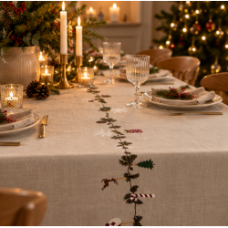Juledug i Sandfarvet Bomuld med Juleprint � F�s i 7 st�rrelser