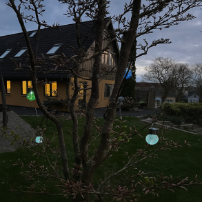 St  3 kulrte solcelledrevende LED havelamper - Ml: 6x9 cm