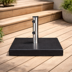 Fyrkantig gr� granit parasollfot med snidat handtag och hjul - 40 kg