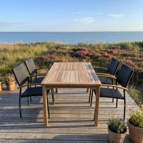 Tr�dg�rdsm�belset med staplingsstolar i UV-beskyddad polyrotting - Modell: Java / Era