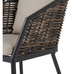 Daniella havestol i aluminium og rattan med hynder