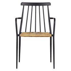 Sort Medea mbelst. bestende af beton bord + 6 stabelstole i design. Indendrs og udendrs brug