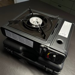 Transportabelt Gas- og kogeblus. inkl. hardcase. "N�dprodukt" - hvis str�mmen slukkes.