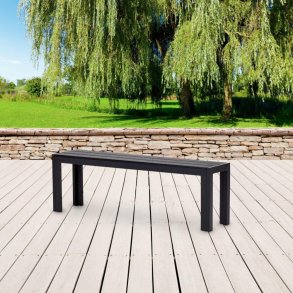 Naja haveb�nk i sort fra Schou. MODERNE HAVEB�NK TIL ENHVER INDEN- OG UDEND�RS INDRETNING!!