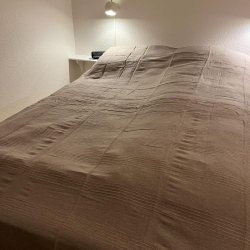 Bredygtigt og elegant sengetppe i 85% bomuld - Fs i flere varianter!