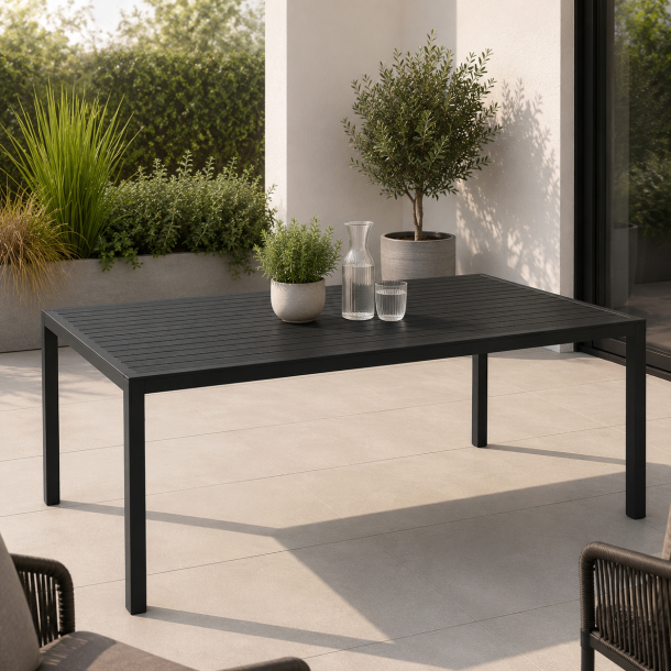 OUTFIT Havebord i Moderne Design 150cmX90cm � F�s i flere farver