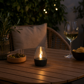Stemningsfuld solcellelampe i sort - �6,5xH9 cm - Hyggelig LED-bordlampe med op til 8 timers lys