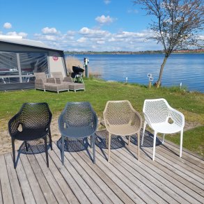 Air design Stabelstol med 5 rs garanti, ogs imod misfarvning - vlg farve