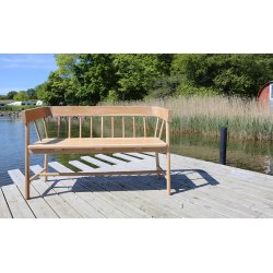 Andria teakbnk med tremme ryg. 
