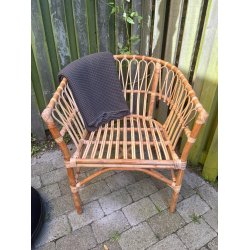 Loungest til 4 personer - loungesofa, to loungestole og bord - Henderson