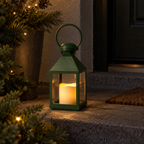 Hyggelig gr�n plastlanterne med hvidt LED-lys, timerfunktion og IP44 til b�de inde- og udend�rs brug - F�s i flere st�rrelser