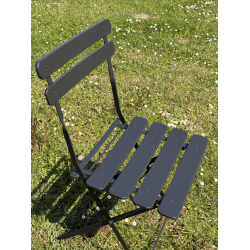 Cafst sort metal. Alt er foldbart, model: sunfun. CHARMERENDE CAFEST TIL ALTANEN!!