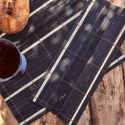 Sort dkkeserviet med unikt design i bambus - Model: Miranda