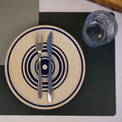 Dkkeserviet i klassisk rektangulrt design - PU lder soft - foldbar - 30x45 cm - Vlg farve