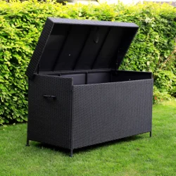 100 % vandt�t og vedligeholdelsesfri hyndeboks i UV-beskyttet polyrattan 155x70x85 cm - Model: Kosmo