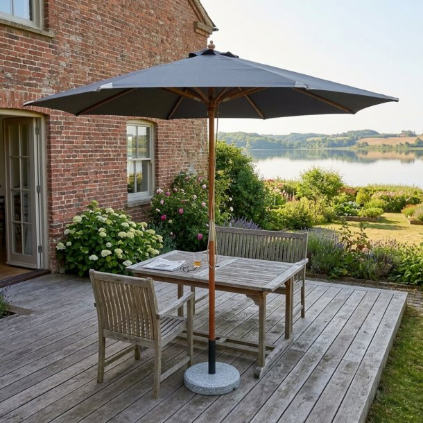 100 % vandt�t Parasol m/2-delt stok. �: 3M.  V�lg farve + Dug har UV30+ solbeskyttelse. Model: Nice Gr&aring; Lys b&oslash;g