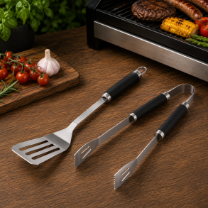 Grills�t i rustfrit st�l � Tang og grillspade med praktiske oph�ngsl�kker
