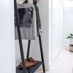 Noble garderobstll svart