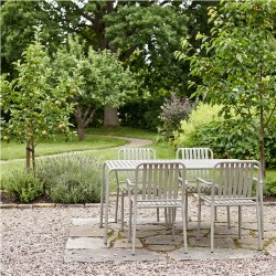 Lysegr�t Haya haves�t - S�t � 1 bord og 4 stole - Rust- og vedligeholdelsesfrit!