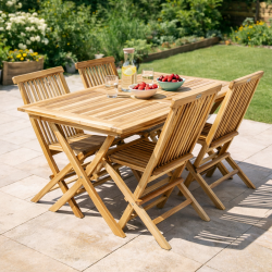 Silver teak s�t til 4-6 pers. inkl. 4 stk. foldestole. Bord har hul til parasol. Model Mondena 