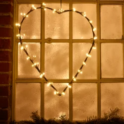 Stjerne eller hjerte formet LED Lysophng - til inde- og udendrs brug - Batteri