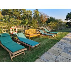 Solstol Java i silverteak. Med hjul och avtagbar drinkbricka. Ltt att kra.