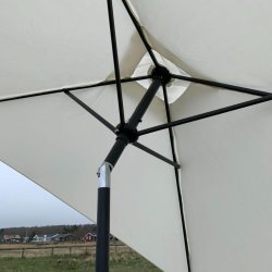 Vattentt Parasoll - 2 x 3 m - m/ Tilt + Dug har UV30+ solskydd. Modell: Cordoba