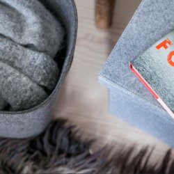 Korg med handtag - ljusgr filt