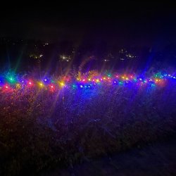 Farverig LED lyskde med 100 LED. Spil Musik og den blinker til rytmen af musikken - Vlg lngde