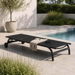 Moderne solseng i sort med hjul og justerbart rygl�n i slidst�rkt design � komfortabel liggestol