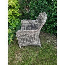 Caroline Lux loungestol i UV-beskyttet rund polyrattan. Inkl. lux all-weather hynder