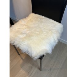 Stolsits i kta lammskinn - str. 40x40 cm - vlj frg