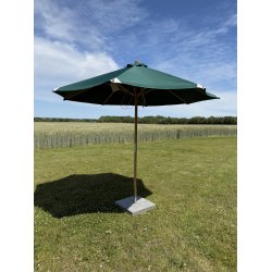 100 % vandtt Parasol m/2-delt stok. : 3M.  Vlg farve + Dug har UV30+ solbeskyttelse. Model: Nice