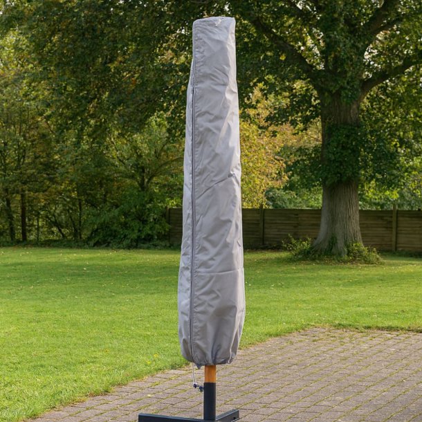 100% Vandtt parasolovertrk i gr polyester. Passer til parasol rund  2,5-3,0 meter