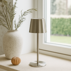 Genopladelig bordlampe m. touchknap - ledningsfri - 7 timer pr. opladning - Vlg farve!