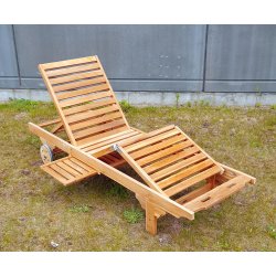 Solstol Java i silverteak. Med hjul och avtagbar drinkbricka. Ltt att kra.