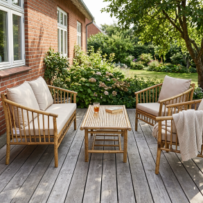 Sesam lounges�t i bambus - Sofa, 2 loungestole og bord, inkl. sandfarvede all-weather hynder